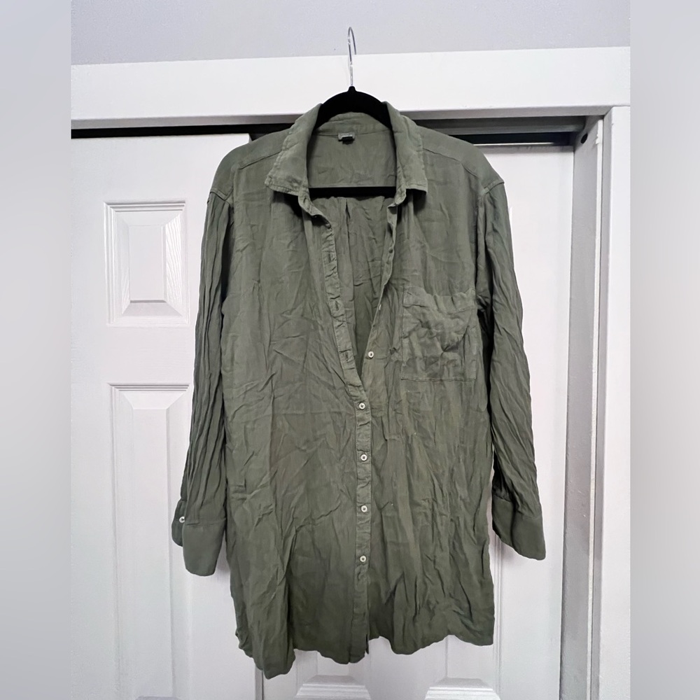 Aerie/American Eagle Casual Olive Green Button Down